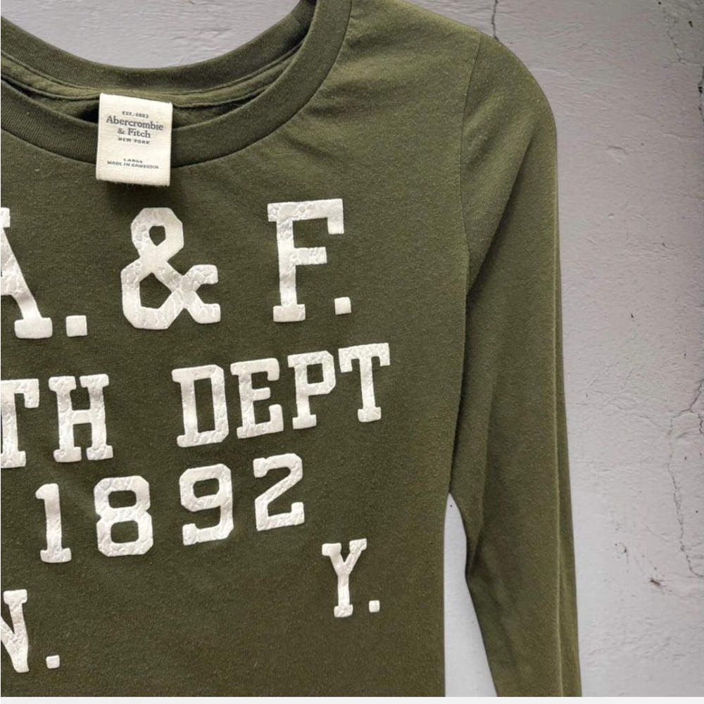 Abercrombie & Fitch Spell out vintage Olive Green Long Sleeve Tee - Picture 2 of 6